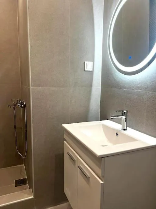 Agia Sofia Noir Apartment Thessaloniki Greece